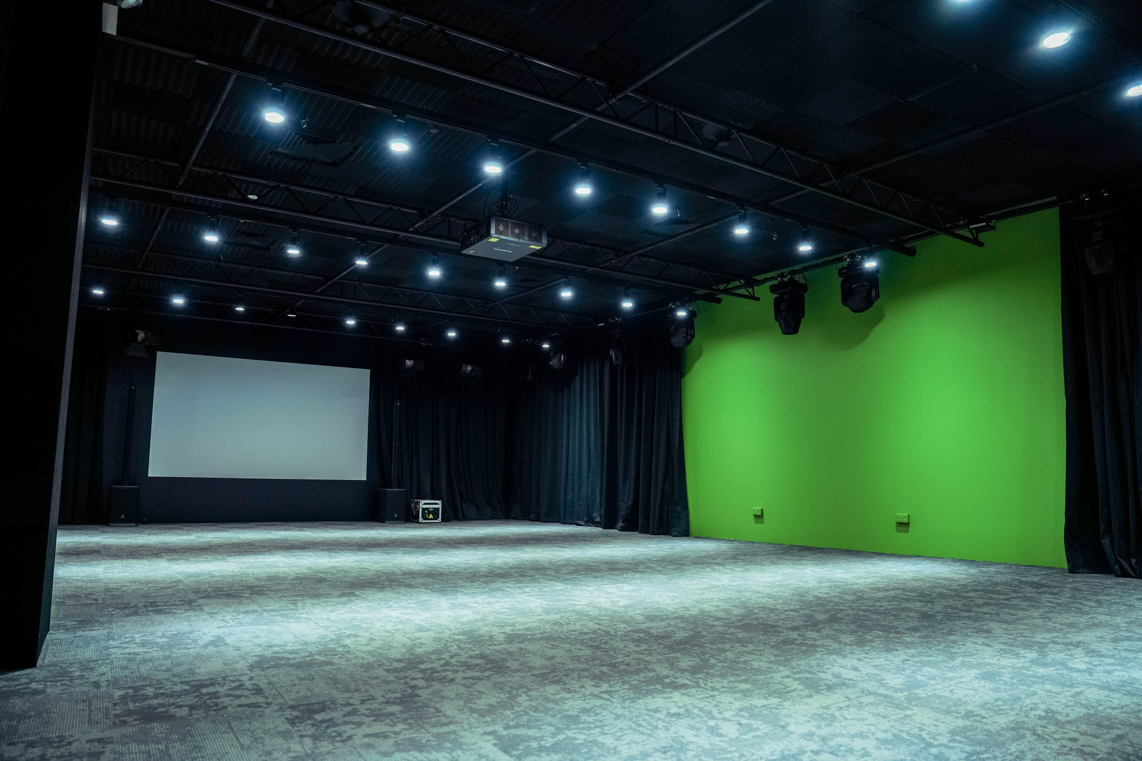 5G Broadcast & Green Screen Capabilities