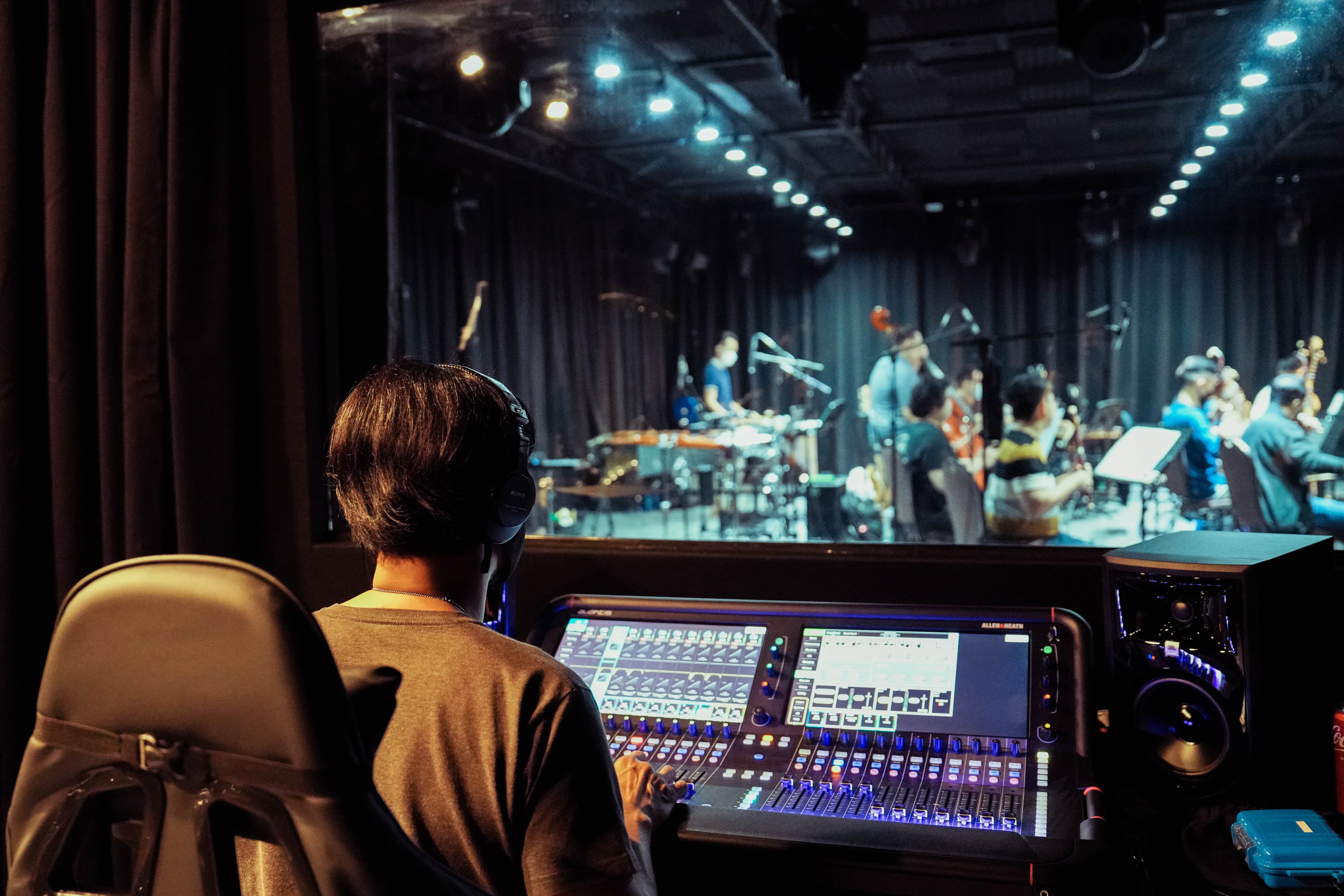 Studio-Grade Acoustically Treated Soundstage